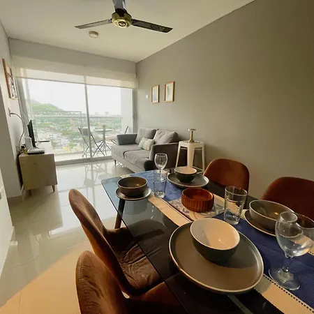 Apartamento Mirador Del Cielo Piso 19 *