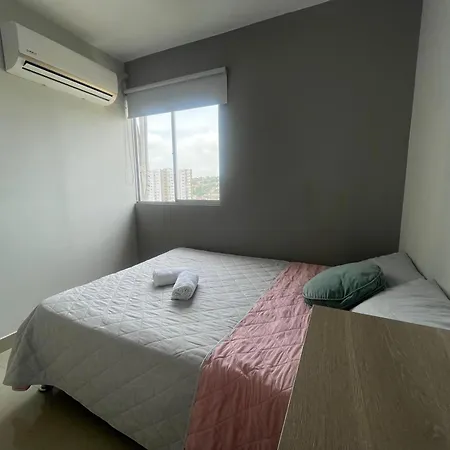 Apartamento Mirador Del Cielo Piso 19 *